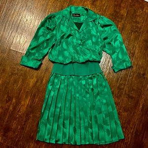 🌞 1980’s ‘Positive Influence’ Vintage Pleated Drop Waist Pullover Dress 🌞